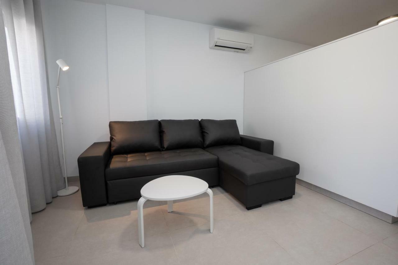 Apartamentos Mombasa 1 Planta Nerja Kültér fotó