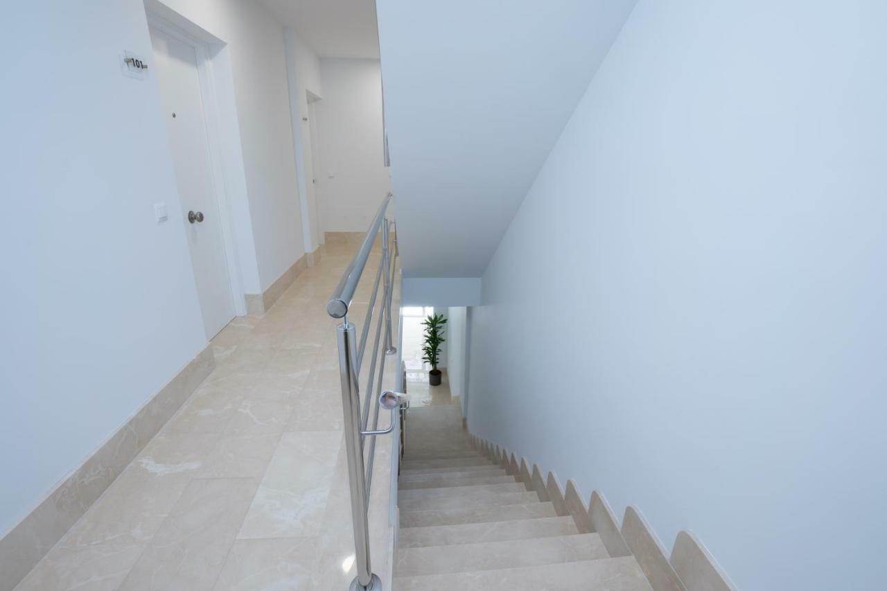 Apartamentos Mombasa 1 Planta Nerja Kültér fotó