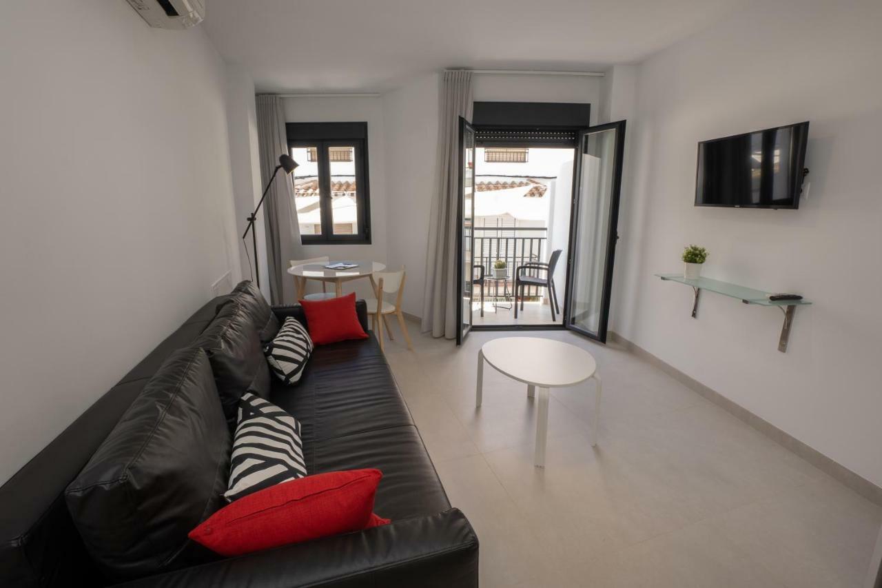 Apartamentos Mombasa 1 Planta Nerja Kültér fotó
