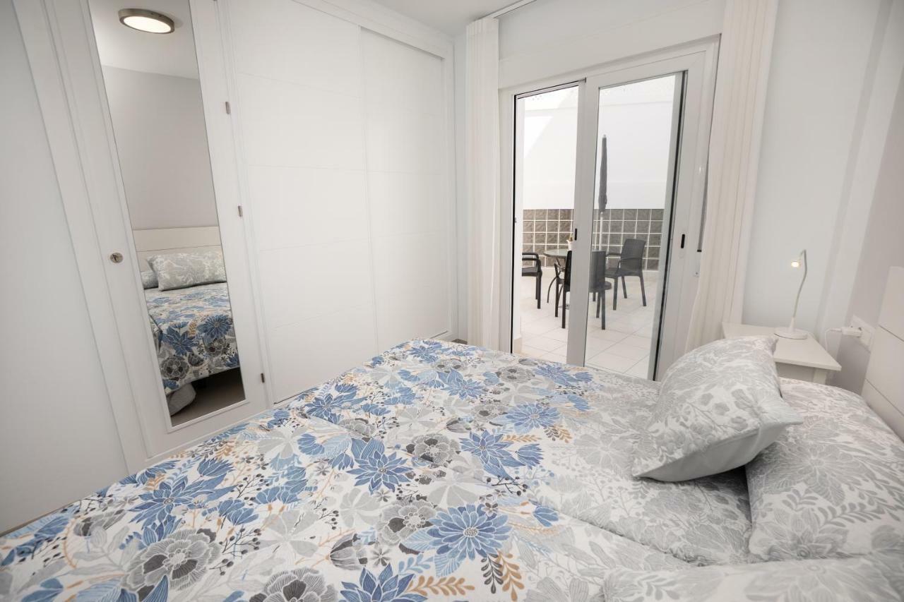 Apartamentos Mombasa 1 Planta Nerja Kültér fotó