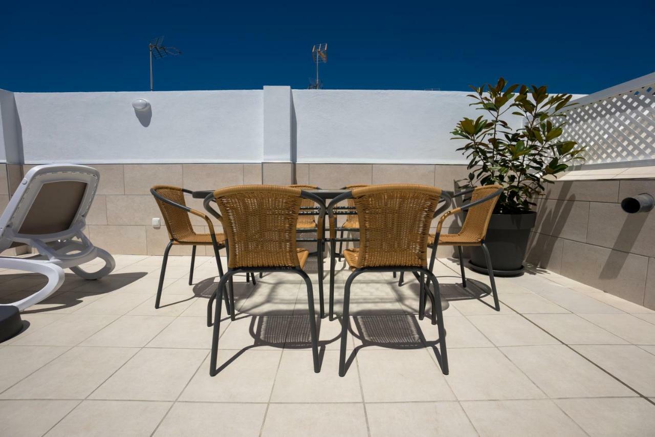 Apartamentos Mombasa 1 Planta Nerja Kültér fotó
