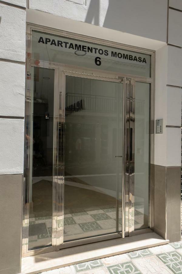 Apartamentos Mombasa 1 Planta Nerja Kültér fotó