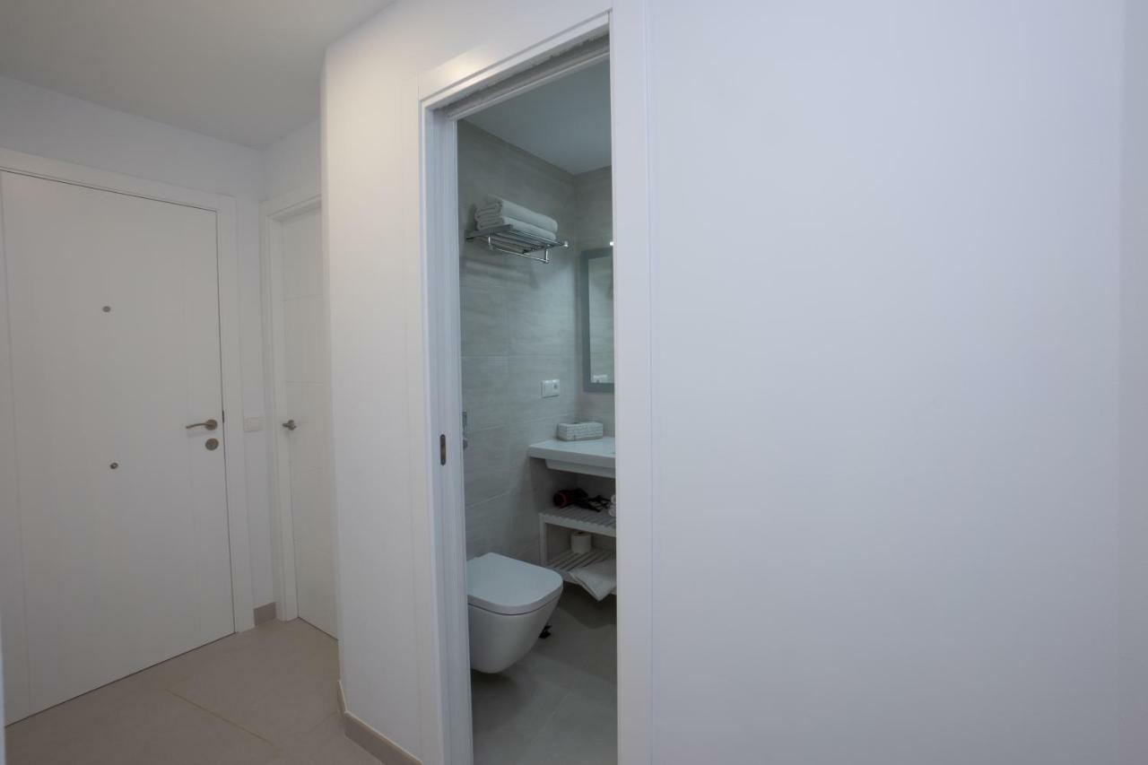 Apartamentos Mombasa 1 Planta Nerja Kültér fotó