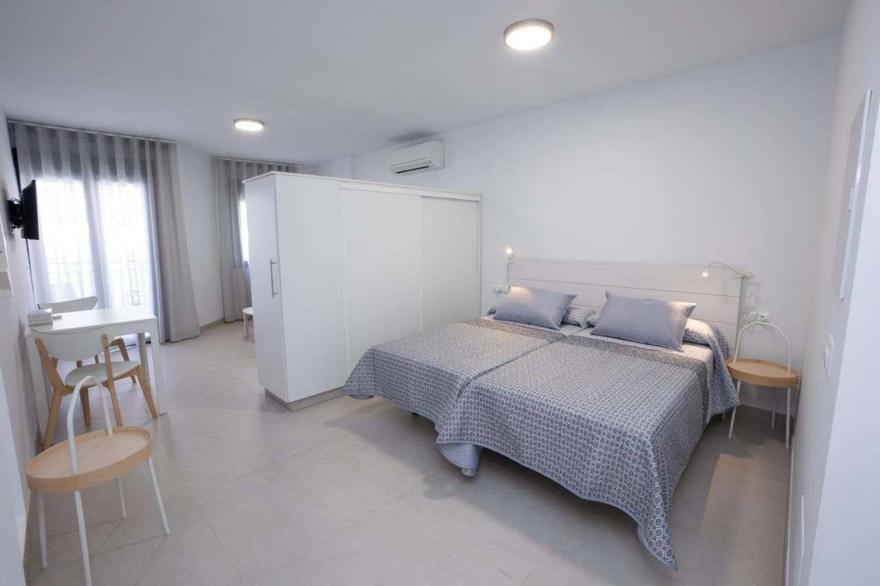Apartamentos Mombasa 1 Planta Nerja Kültér fotó