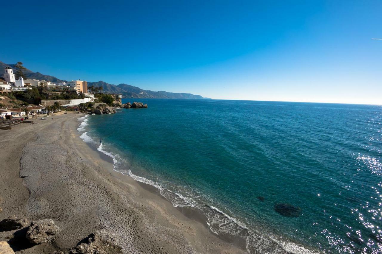 Apartamentos Mombasa 1 Planta Nerja Kültér fotó
